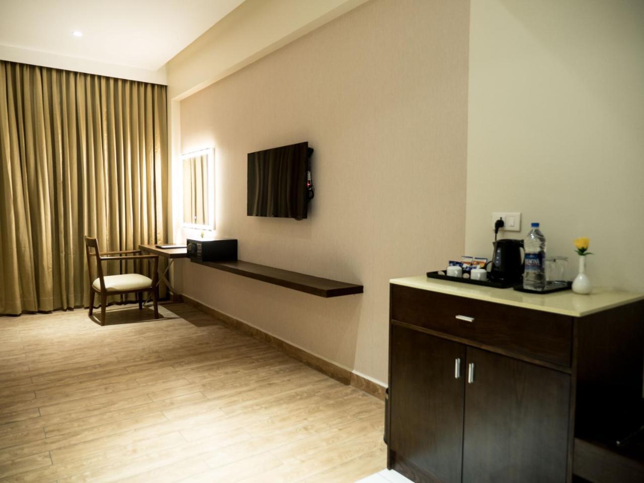 Hotel Grand Ashok Thanjavur Exterior foto