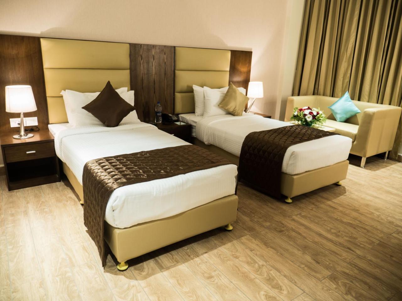 Hotel Grand Ashok Thanjavur Exterior foto